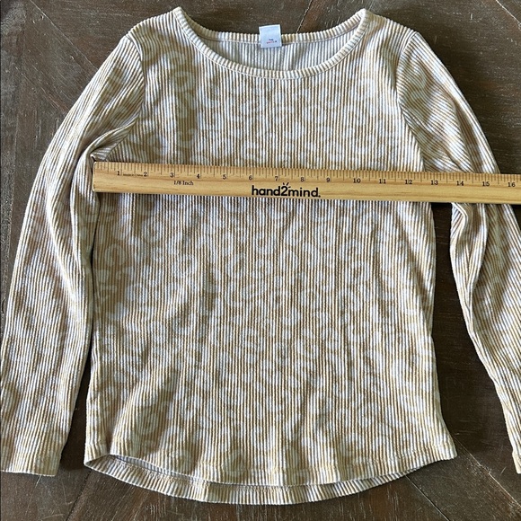 Old Navy Ribbed Cream and Tan Top - Picture 5 of 5